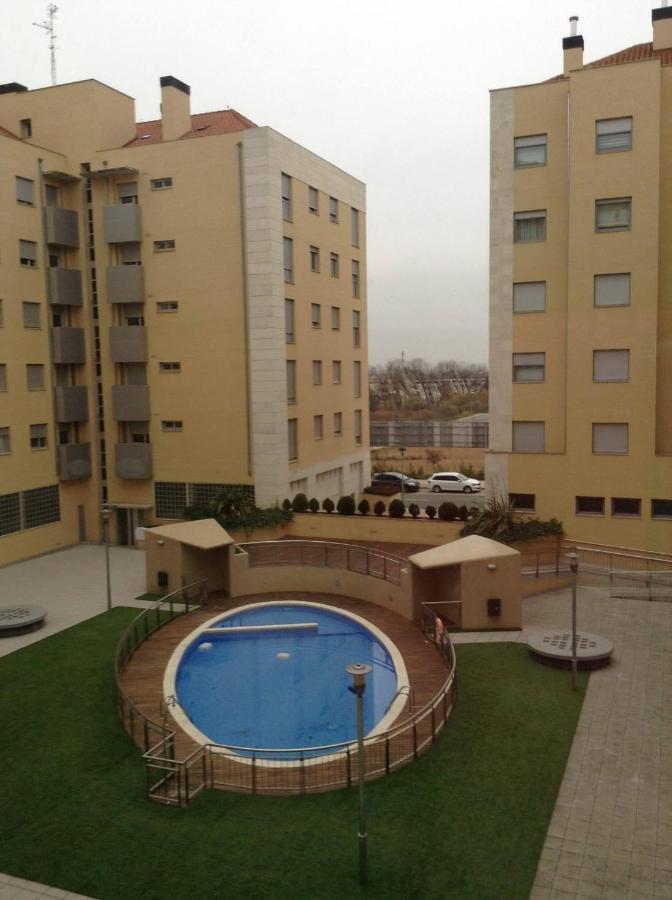 Apartamento Los Lirios Логроньо Екстериор снимка