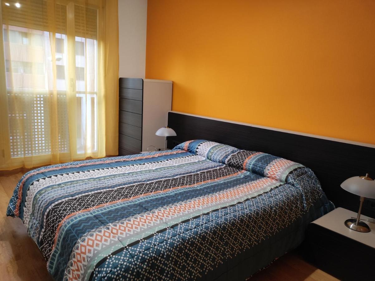 Apartamento Los Lirios Логроньо Екстериор снимка