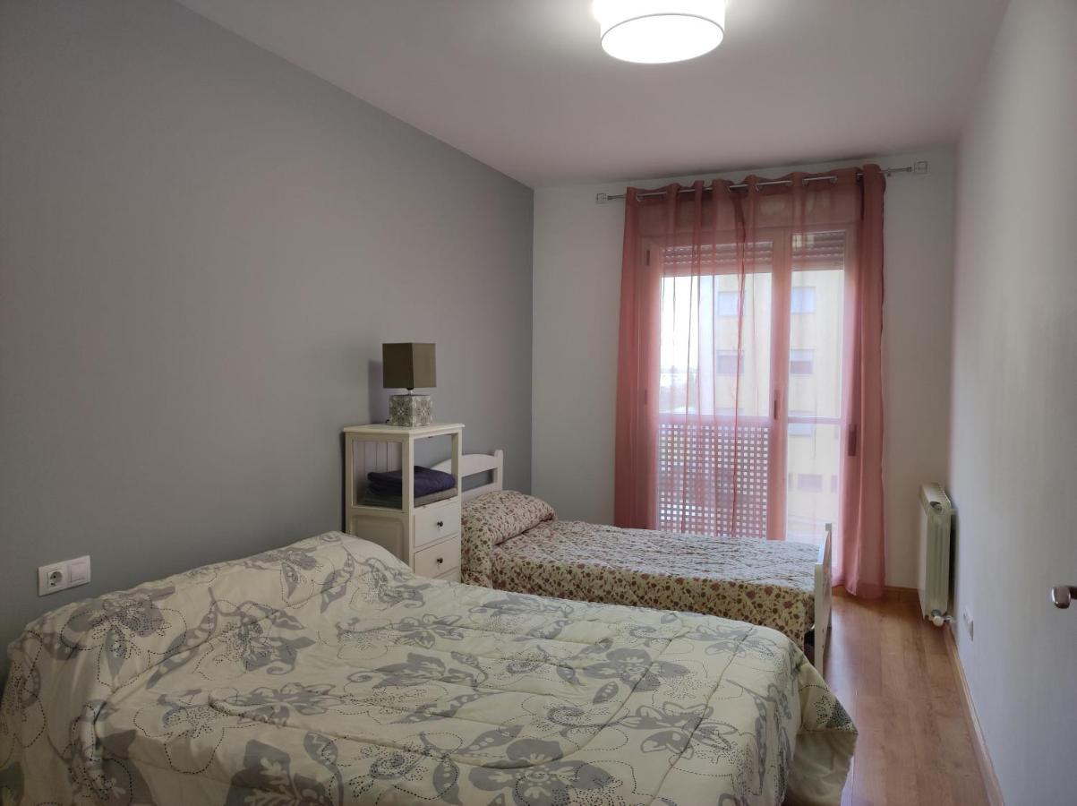 Apartamento Los Lirios Логроньо Екстериор снимка