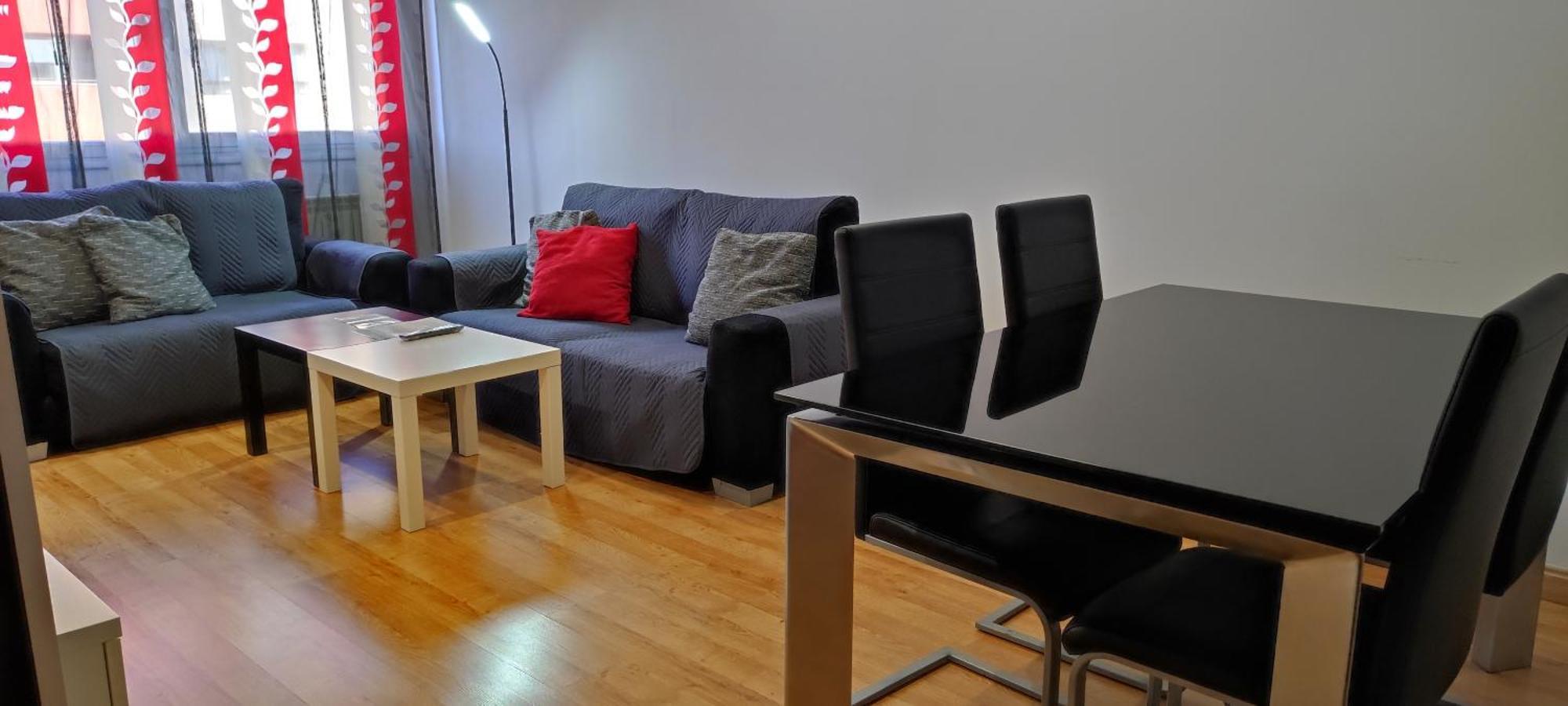 Apartamento Los Lirios Логроньо Екстериор снимка