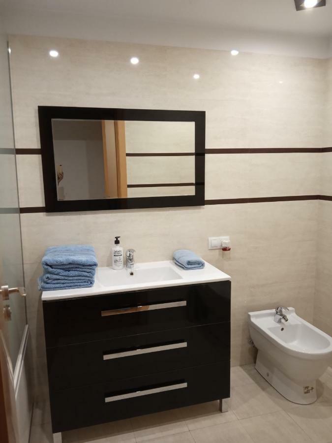 Apartamento Los Lirios Логроньо Екстериор снимка